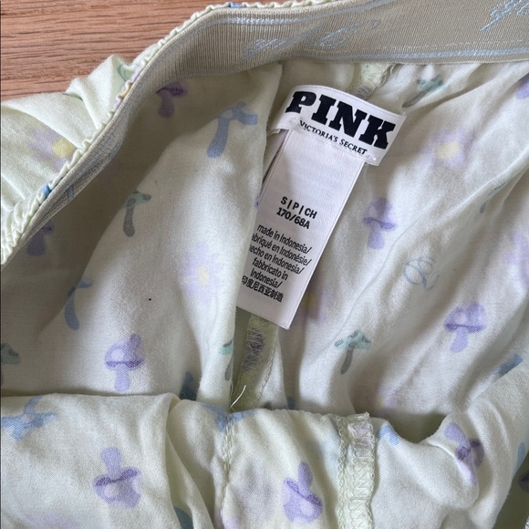 PINK Victoria's Secret Light Green Floral Pajama Shorts - Picture 2 of 7